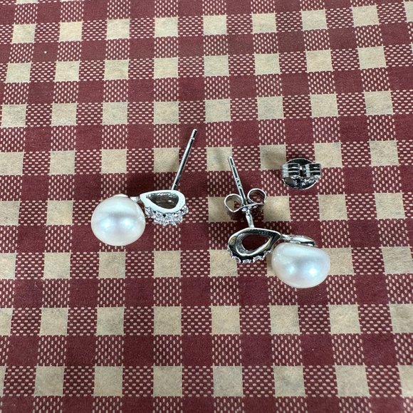NEW Fancy Genuine Pearl & CZs Stud Earrings in Real Silver (not plated) - Picture 7 of 9